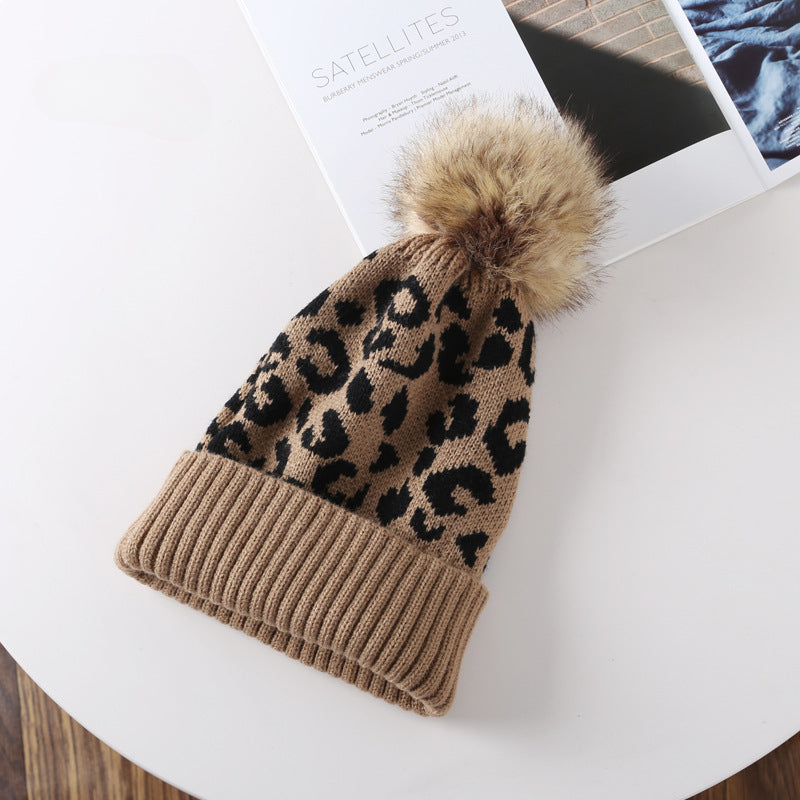 Gorro de pompom impresión de leopardo al por mayor